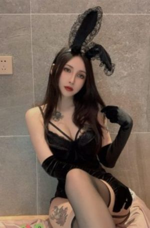 《丝袜秘书》电视剧_国产剧免费观看电视剧